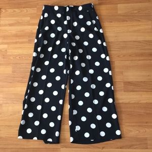 High waisted wide leg polkadot pants.